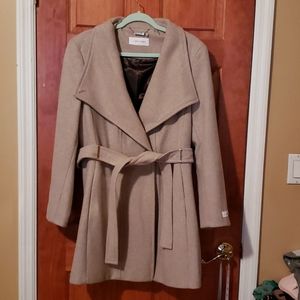 Brand New Women's Calvin Klein Toggle Wrap Coap